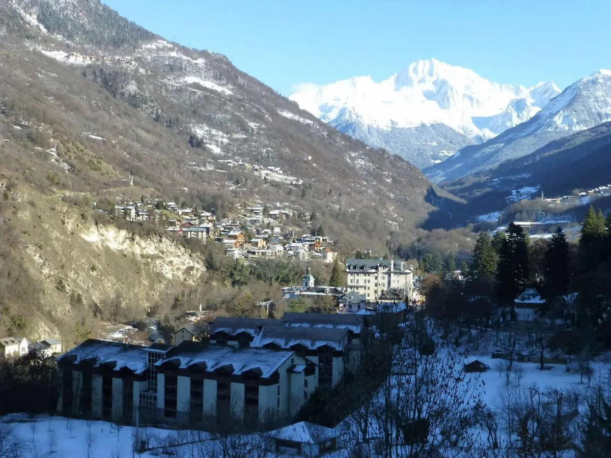 Confortable Studio 2* Avec Balcon, Double Exposition Et Parking, Proche Du Centre De Brides-Les-Bains - Fr-1-512-108