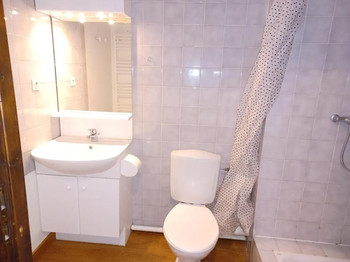 Confortable Studio 2* Avec Balcon, Double Exposition Et Parking, Proche Du Centre De Brides-Les-Bains - Fr-1-512-108 Apartment